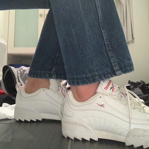 Reebok shoes - Picture 3 of 5